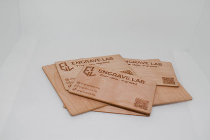 WoodLink: Стилна дървена NFC визитка с безконтактен чип (4 бр.)